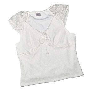 Vintage Lace baby tee with bow